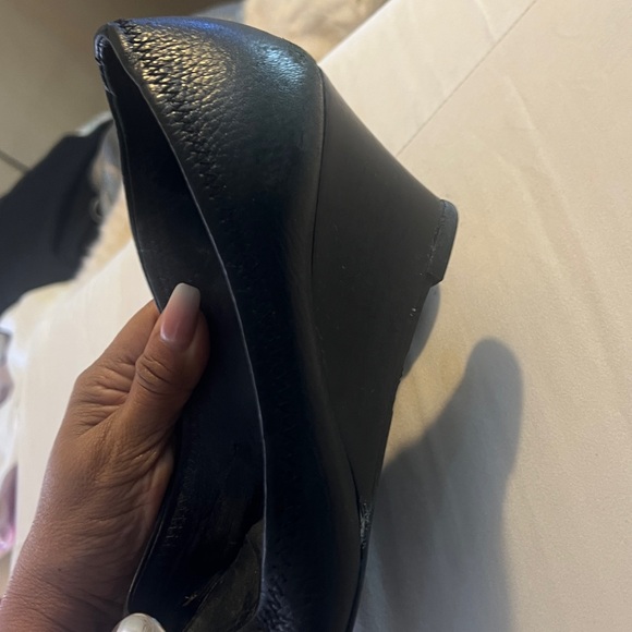 Tory Burch Black Leather Logo Cap-Toe Ballet Flats - Picture 4 of 7